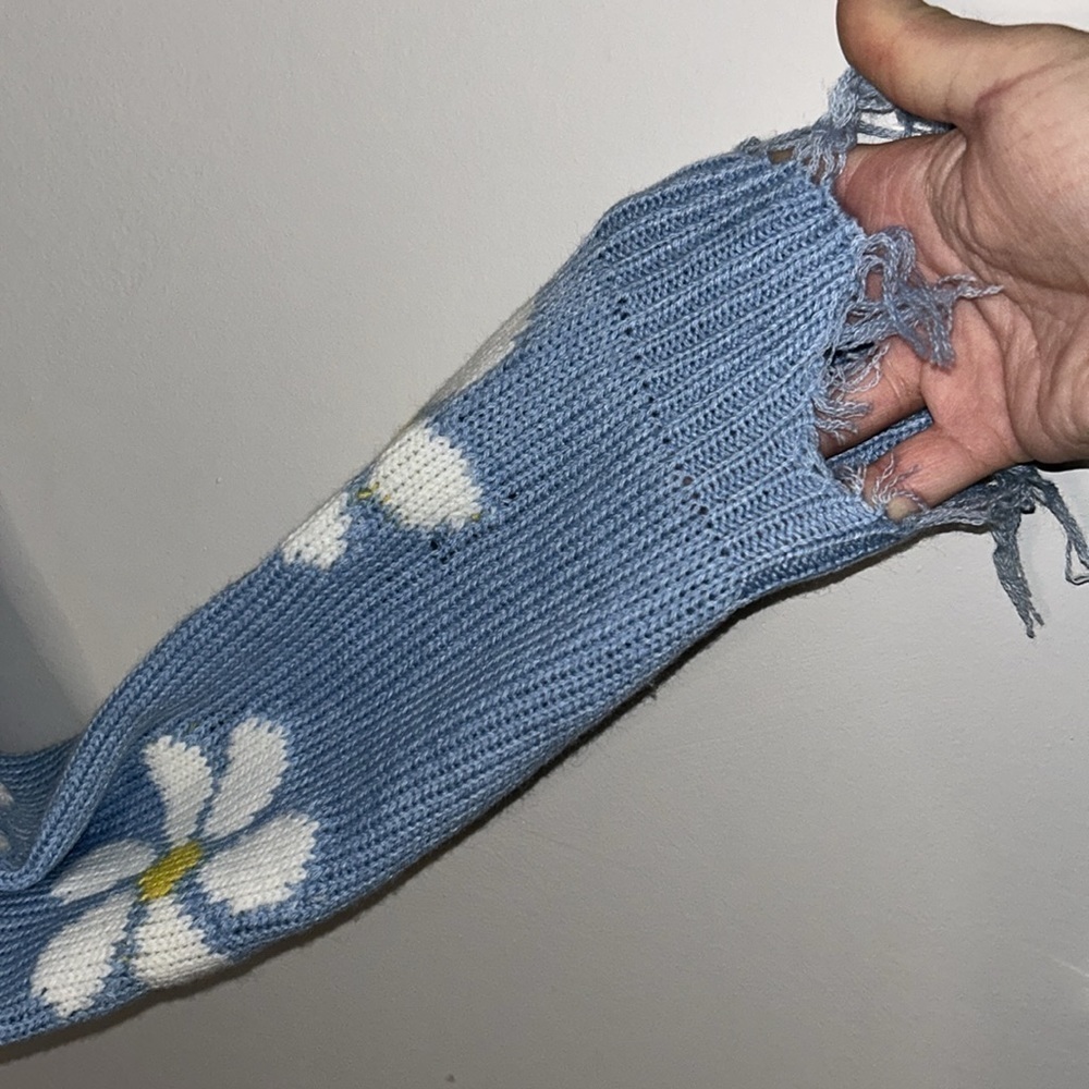 Just Polly Sky Blue Daisy Sweater Size Medium - Picture 4 of 9